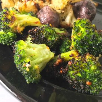 Air fryer broccoli square image