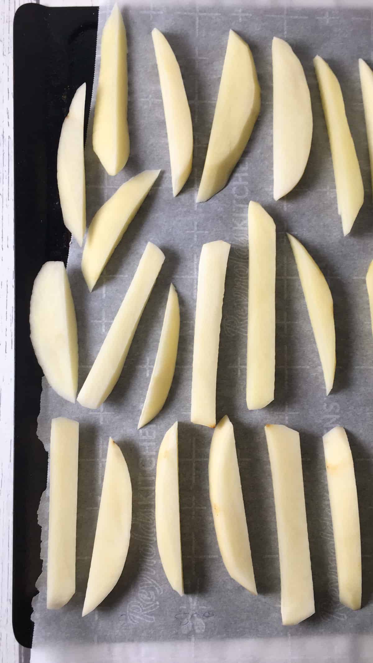 hand cut potatoes for fries