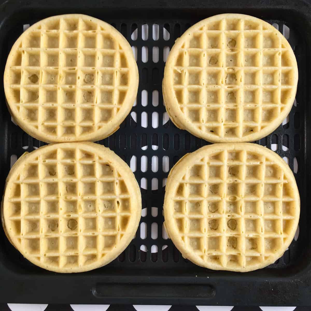 frozen waffles air fryer