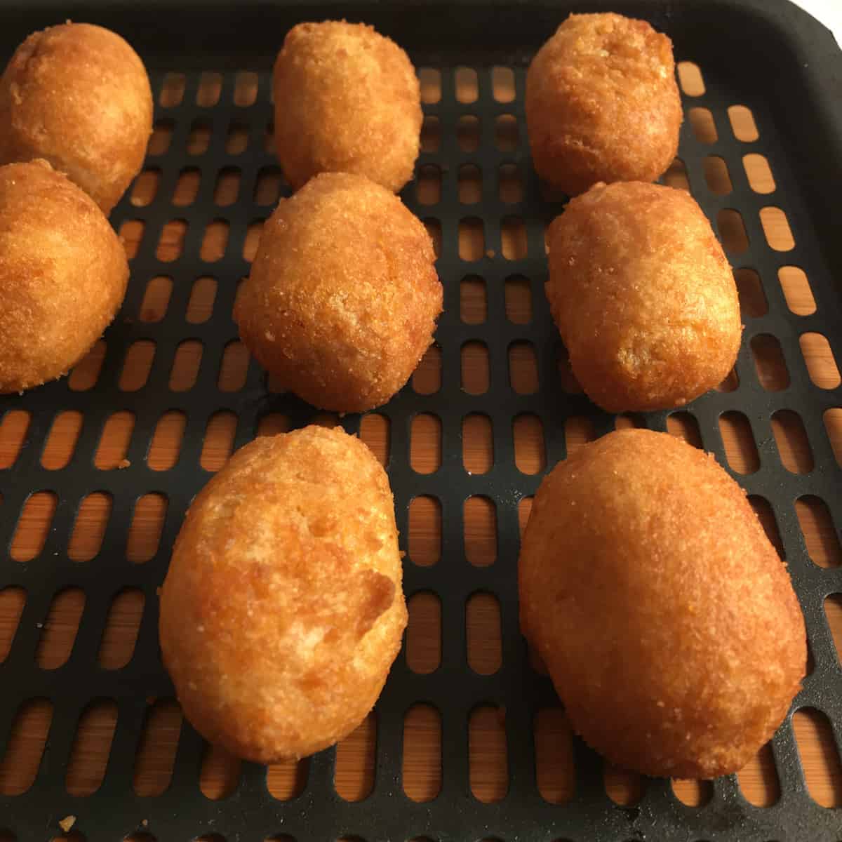 Mini Corn Dogs in Air Fryer (Time and Temp) - Summer Yule