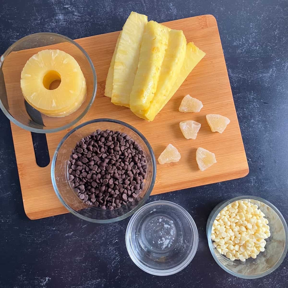 chocolate covered pineapple ingredients