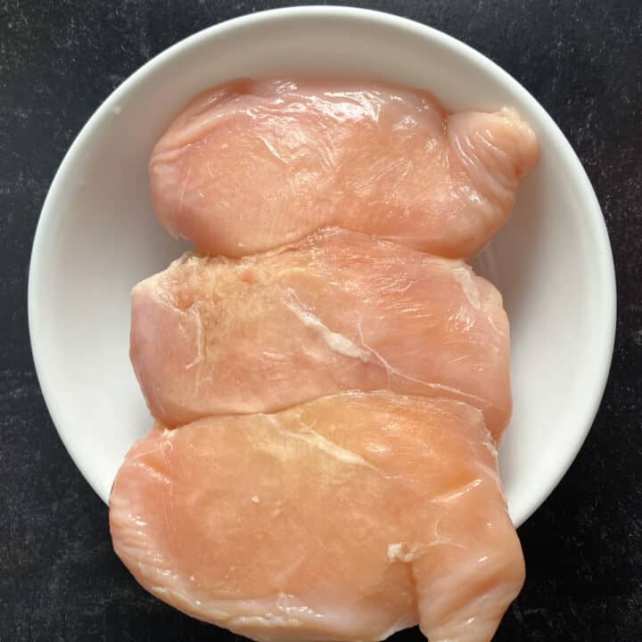 How to Defrost Chicken Fast (Quickly Thaw Chicken)