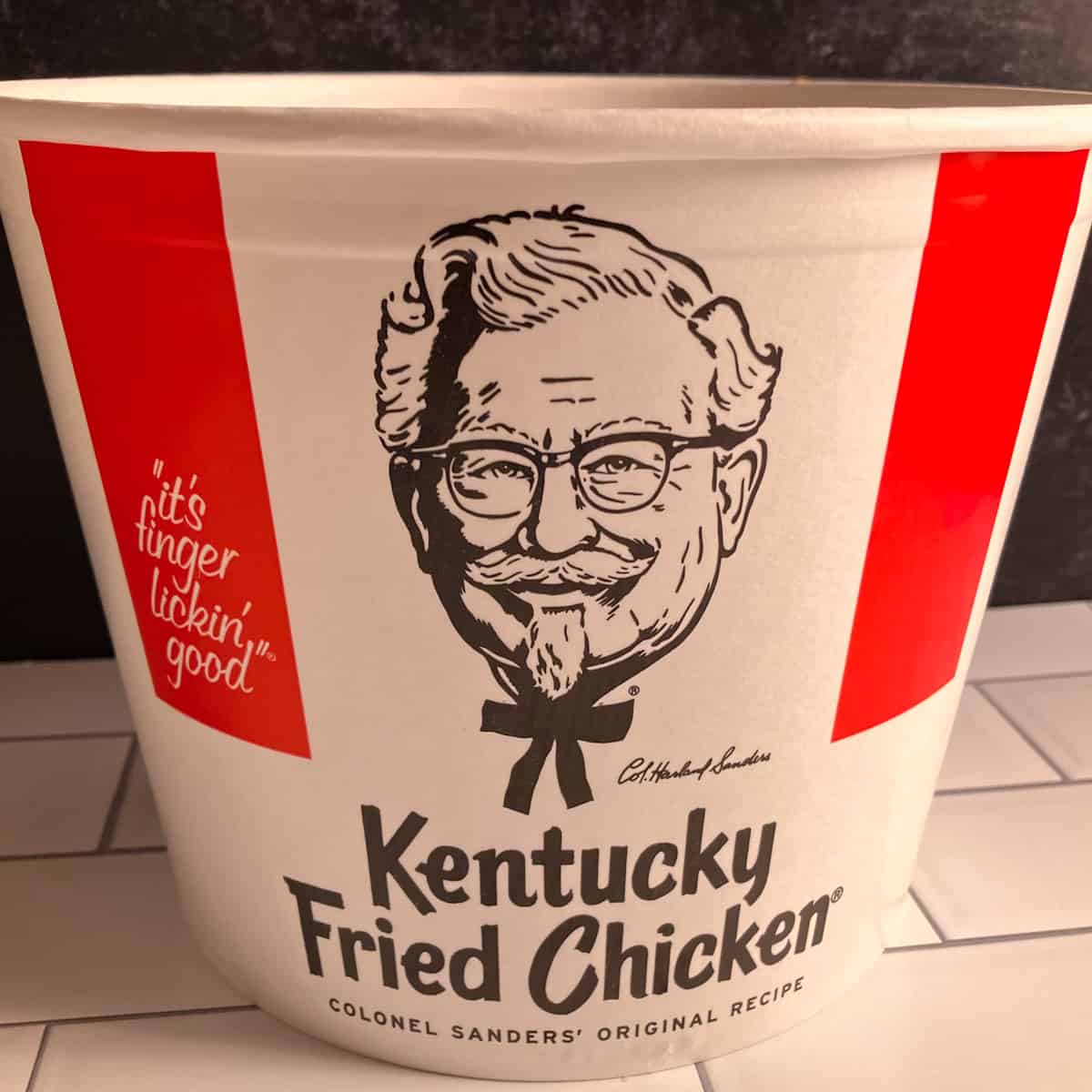 kfc fried chicken bucket