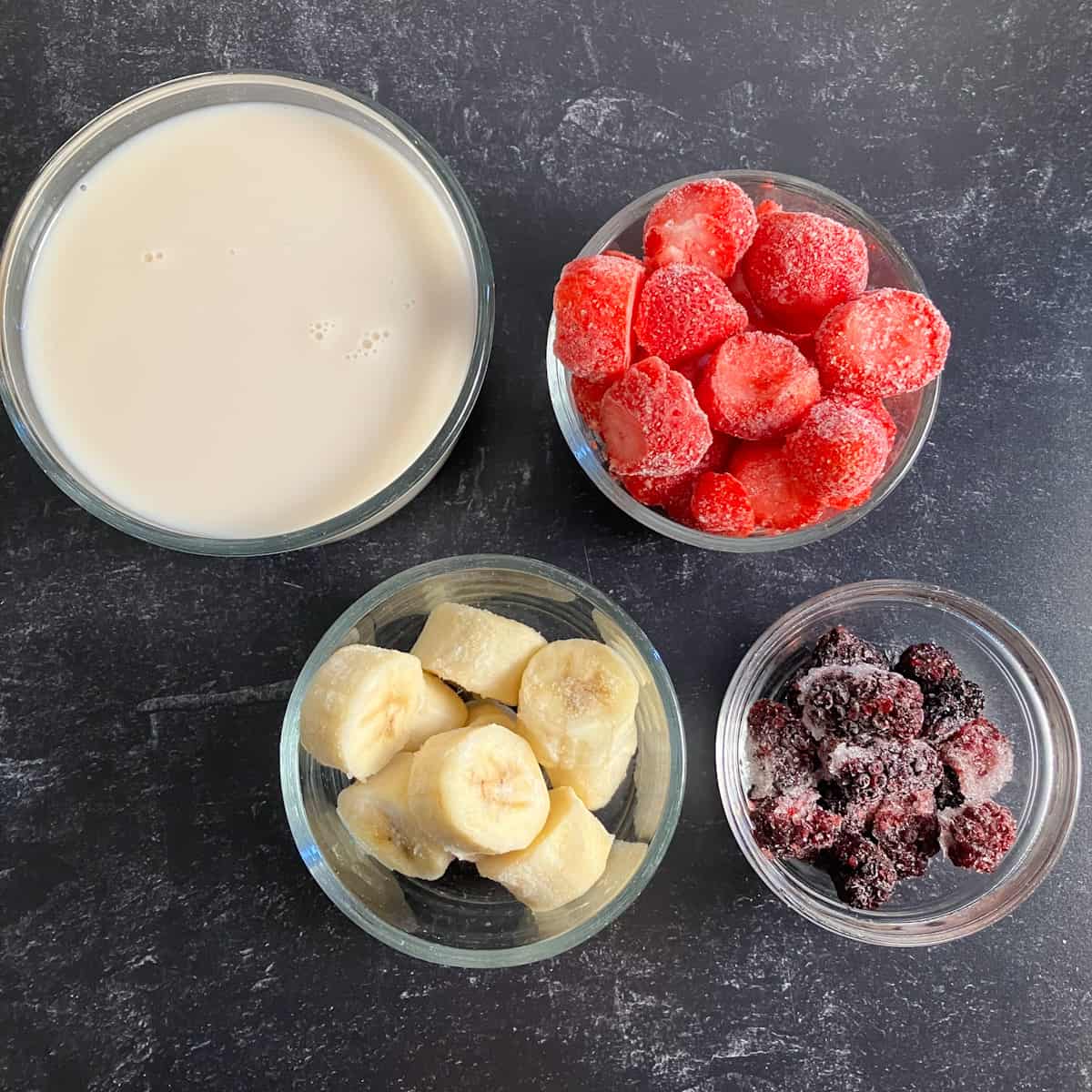 blackberry strawberry banana smoothie ingredients