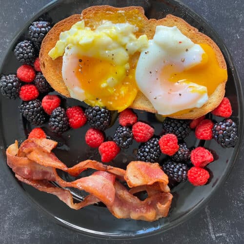Poached Eggs in Air Fryer (Air Fryer Poached Egg Recipe)