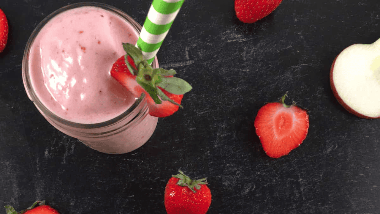 Apple Strawberry Smoothie