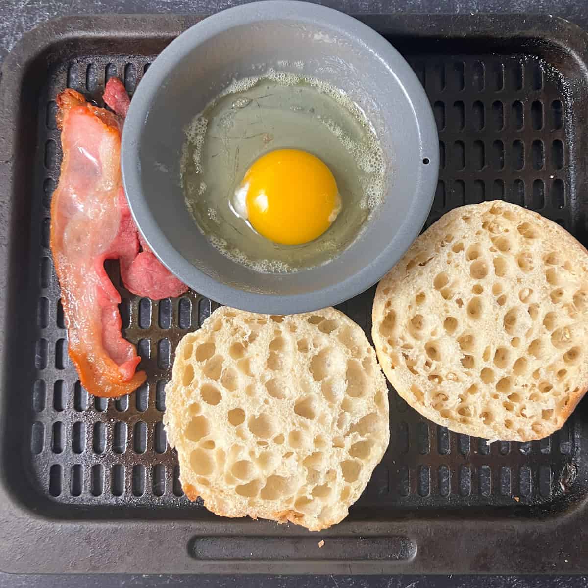 breakfast sandwich in air fryer