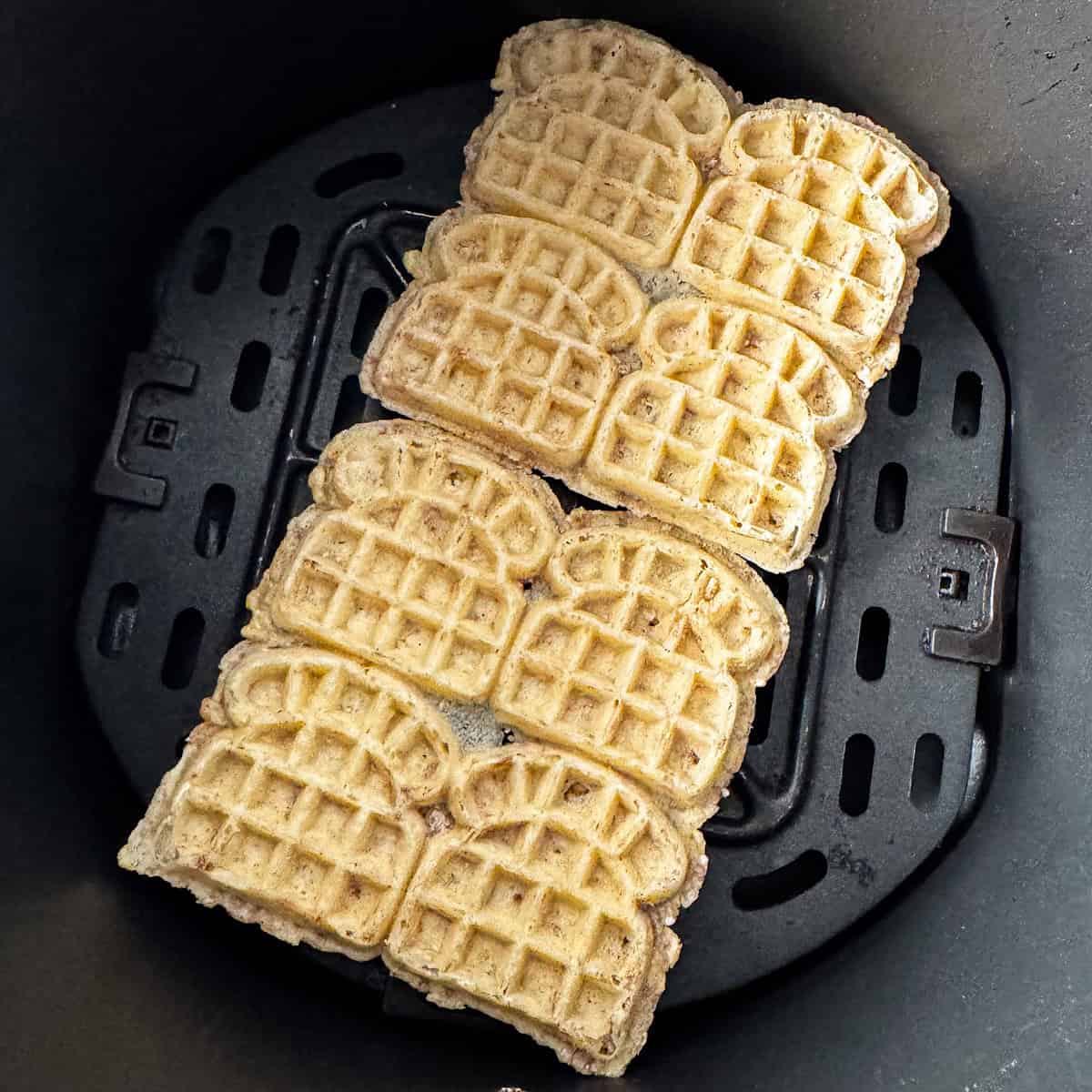 frozen mini waffles in air fryer