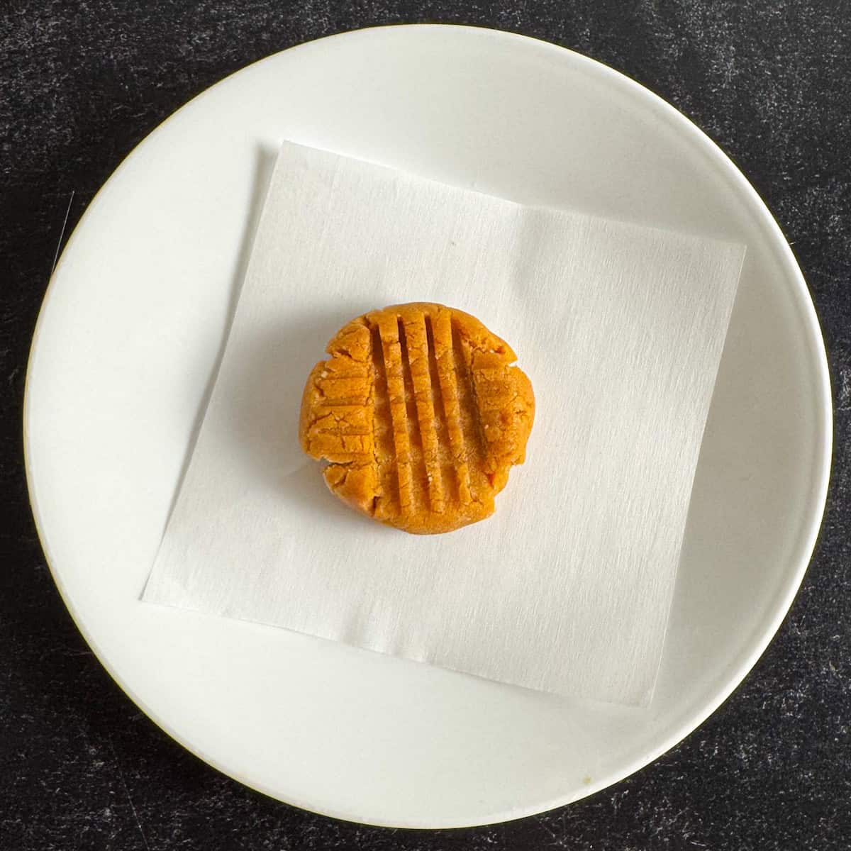how to make a microwave peanut butter cookie