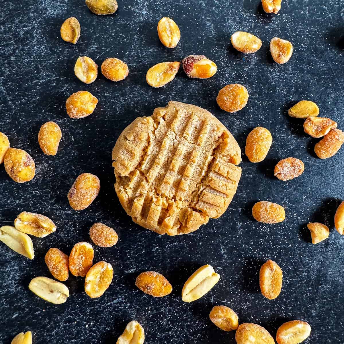 peanut butter cookie microwave